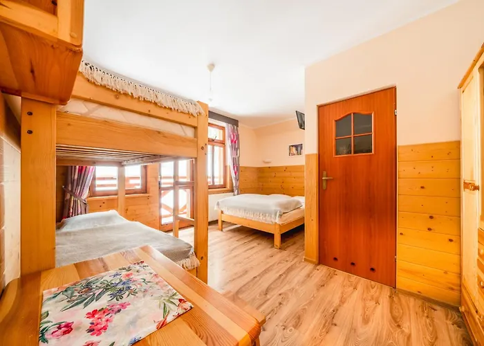 Schronisko PTTK OrlicaPensjonat